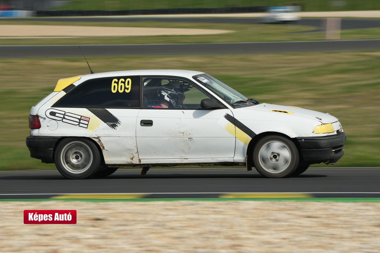 Grafico BMW MEET - Pannónia-ring #193