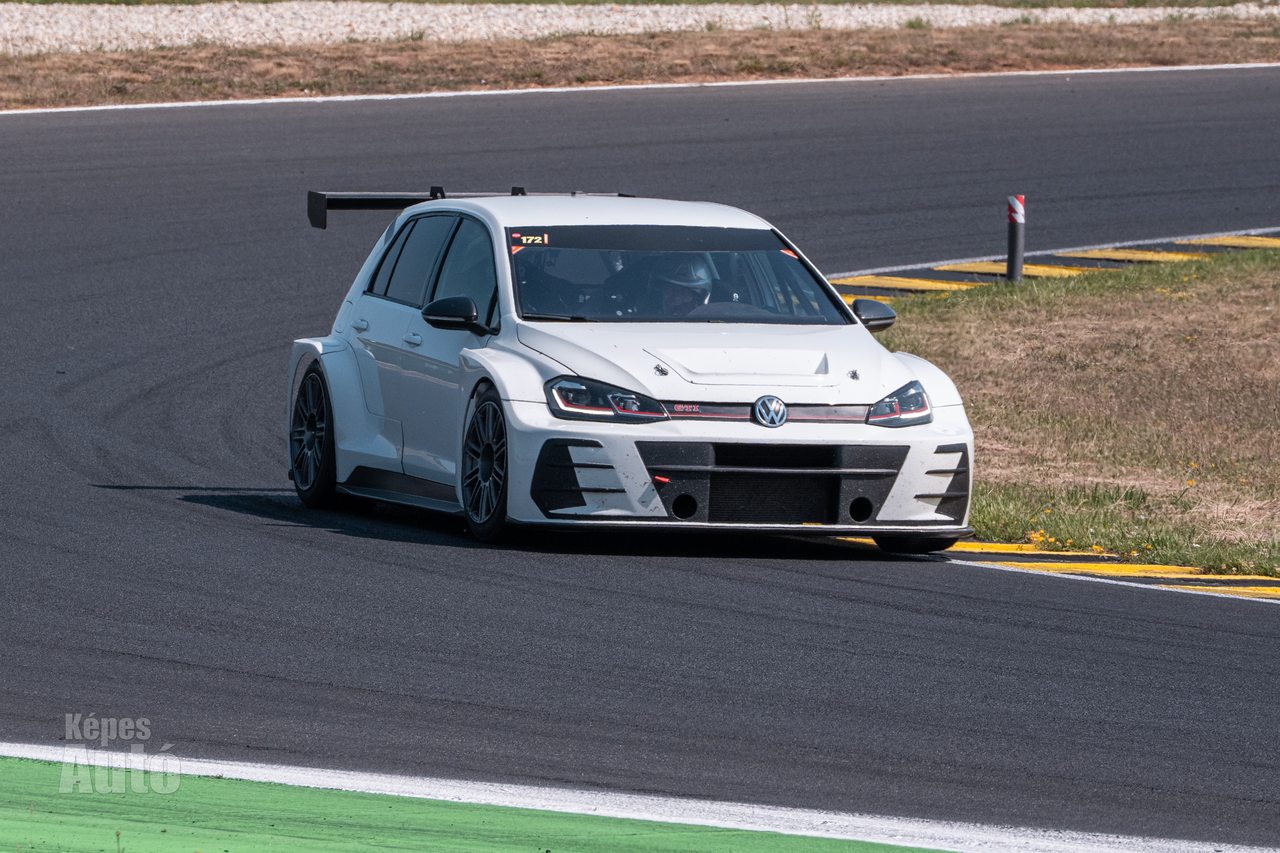 Pályaautózás - Pannónia-ring #111