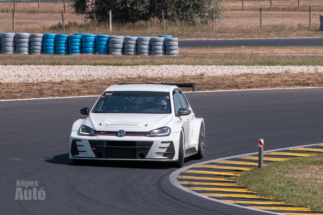 Pályaautózás - Pannónia-ring #102